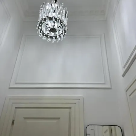 Premium Luxury Near Basilica