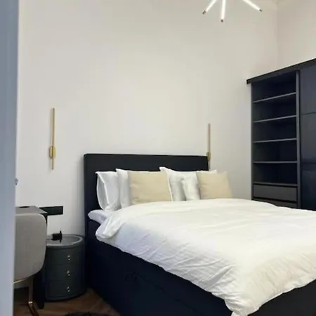 Premium Luxury Near Basilica *