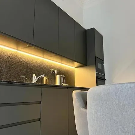Premium Luxury Near Basilica Apartament *