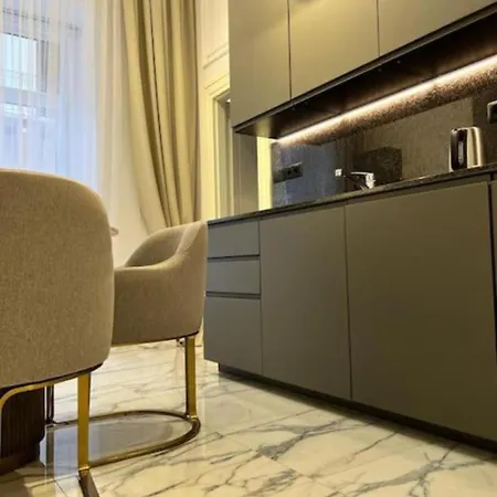 Premium Luxury Near Basilica Apartament