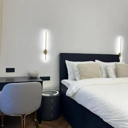 Premium Luxury Near Basilica Apartament *