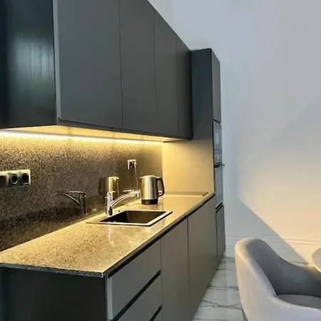 Premium Luxury Near Basilica Apartament *